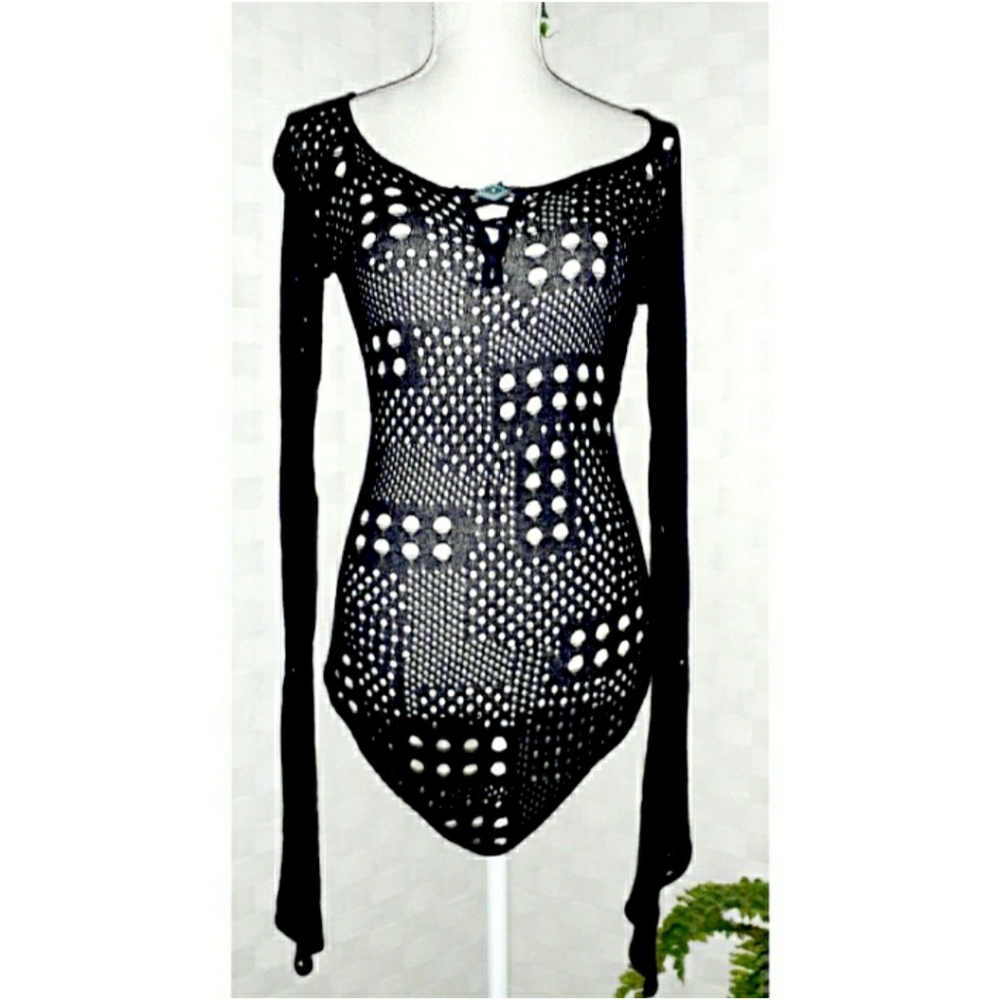 Bebe Black Scoop Neck Spun Rayon Top